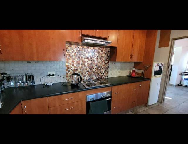3 BEDROOM HOUSE FOR SALE IN BRACKENDOWNS